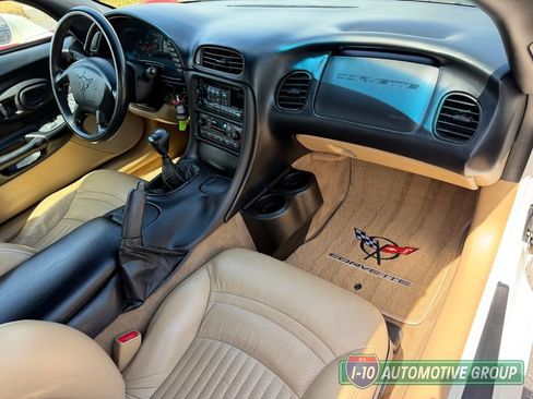 Used 2001 Chevrolet Corvette Convertible w/ Preferred Equipment Group1 RWD image 13