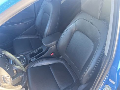 Certified 2022 Hyundai Kona Limited w/ Cargo Package image 11