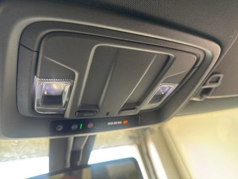 Used 2022 Chevrolet Silverado 2500 Custom w/ Custom Value Package image 24