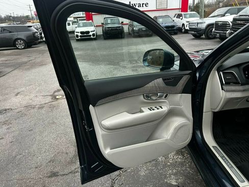 Used 2024 Volvo XC90 B6 Plus w/ Protection Package Premier image 9