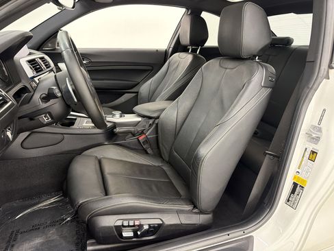 Used 2020 BMW 230i Coupe w/ M Sport Package RWD image 5