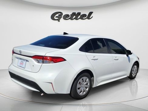 Used 2022 Toyota Corolla L image 4