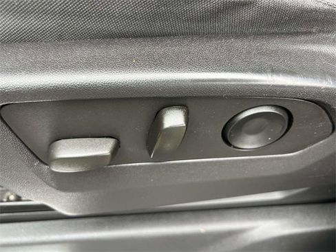 Used 2022 Chevrolet Silverado 1500 RST w/ Convenience Package II image 18