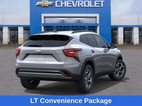 New 2026 Chevrolet Trax LT w/ Driver Confidence Package FWD image 5