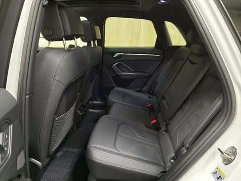 Certified 2025 Audi Q3 2.0T Premium w/ Convenience Package image 32