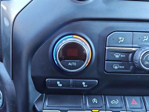 Used 2021 Chevrolet Silverado 1500 LT w/ Bed Protection Package image 19