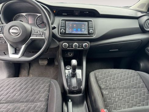 Used 2022 Nissan Kicks S image 11