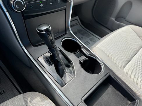 Used 2016 Toyota Camry LE image 45