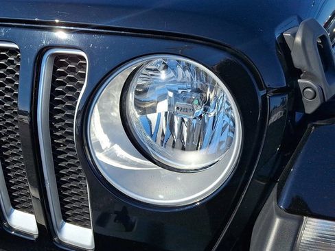 Used 2023 Jeep Wrangler Sahara w/ Cold Weather Group image 9