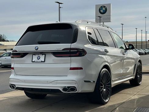 Used 2025 BMW ALPINA XB7 image 11