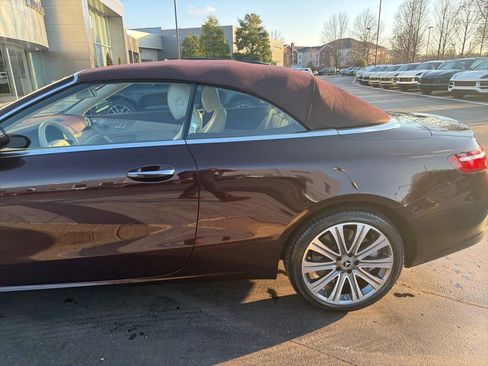 Used 2018 Mercedes-Benz E 400 4MATIC Cabriolet image 5