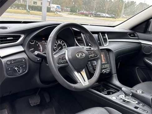 Used 2021 INFINITI QX50 Luxe image 10