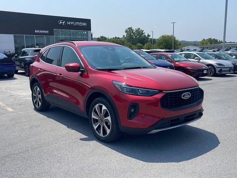 Used 2024 Ford Escape Platinum AWD/4WD image 1