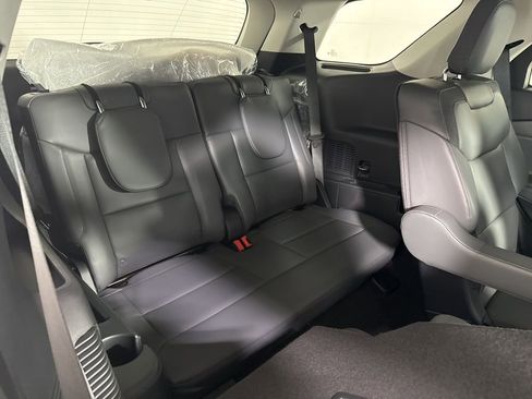 New 2026 Ford Explorer Active w/ Active Comfort Package AWD/4WD image 17