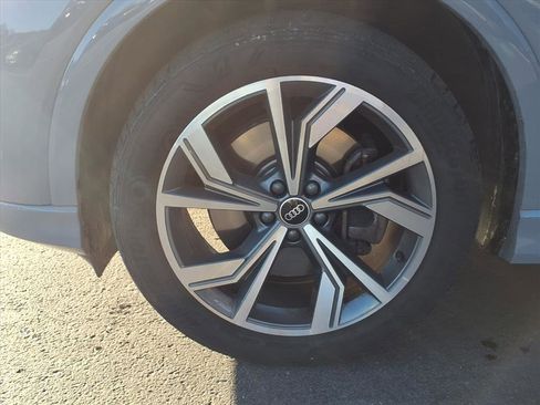 Used 2023 Audi Q4 e-tron Premium image 18