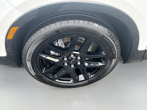 Used 2024 Chevrolet Blazer RS FWD image 31