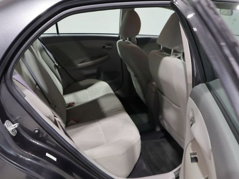 Used 2010 Toyota Corolla LE image 19