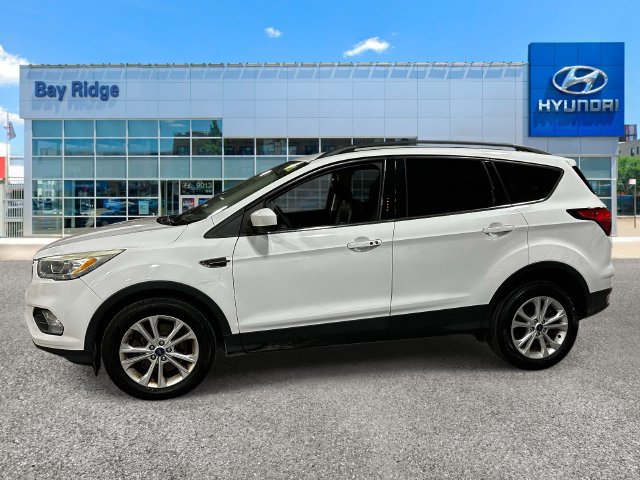 Used 2019 Ford Escape SEL AWD/4WD image 2