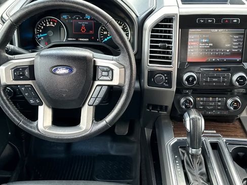 Used 2015 Ford F150 Platinum w/ Equipment Group 701A Luxury image 14