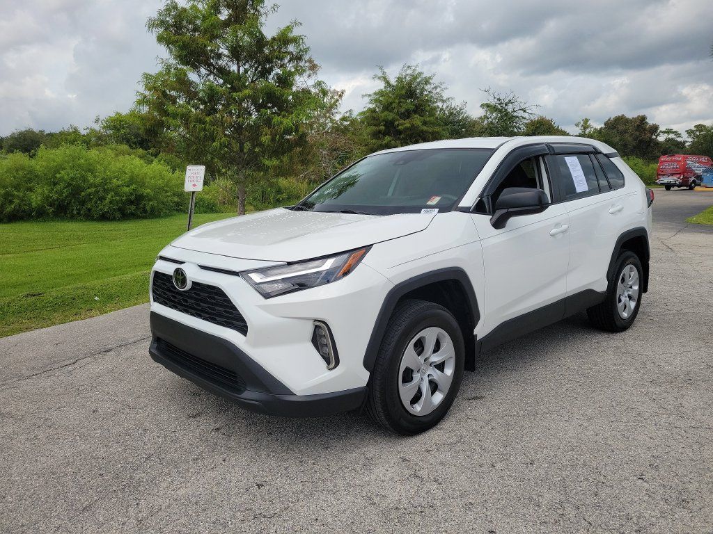Certified 2024 Toyota RAV4 LE AWD/4WD image 31