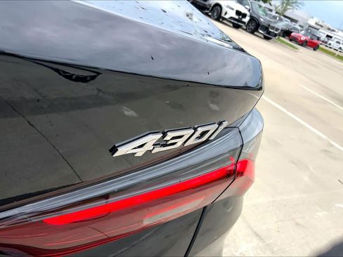 Certified 2026 BMW 430i Coupe w/ Parking Assistance Package image 9