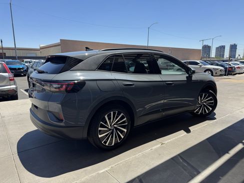 Used 2024 Volkswagen ID.4 S image 4