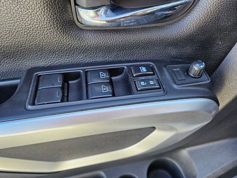 Used 2021 Nissan Titan SV w/ SV Convenience Package image 31