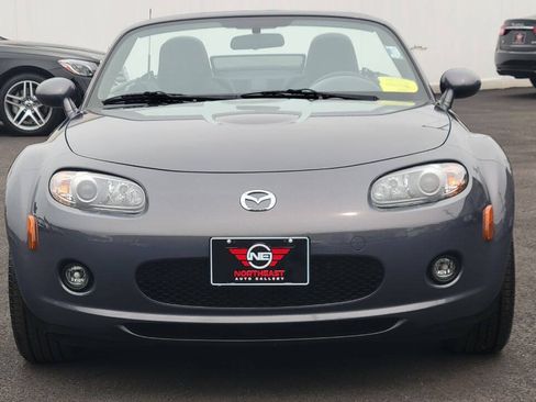 Used 2007 MAZDA MX-5 Miata Sport RWD image 4