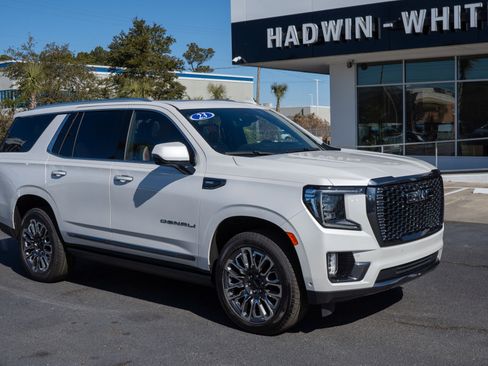 Used 2023 GMC Yukon Denali Ultimate image 1