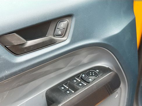 New 2026 Ford Maverick XLT image 8