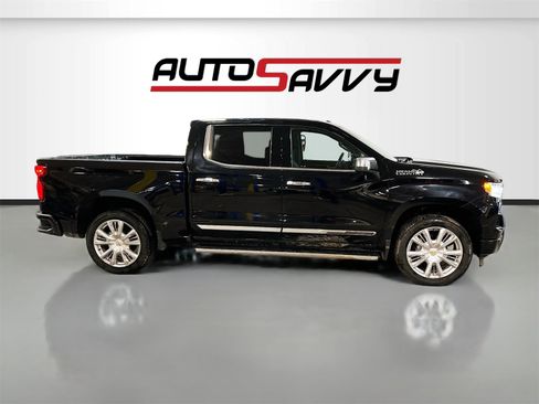 Used 2022 Chevrolet Silverado 1500 High Country w/ High Country Premium Package image 8