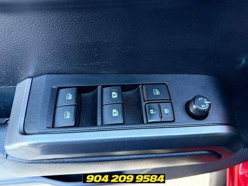 Used 2021 Toyota Tacoma TRD Off-Road w/ Technology Package AWD/4WD image 16