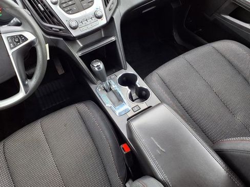 Used 2017 Chevrolet Equinox LT FWD image 9