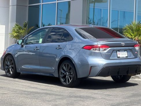 Used 2024 Toyota Corolla SE w/ SE Premium Package FWD image 7