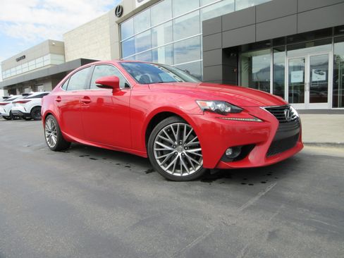 Used 2016 Lexus IS 300 AWD w/ Navigation System Package image 13