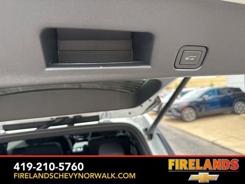 New 2025 Chevrolet Traverse LT w/ Enhanced Driving Package image 40