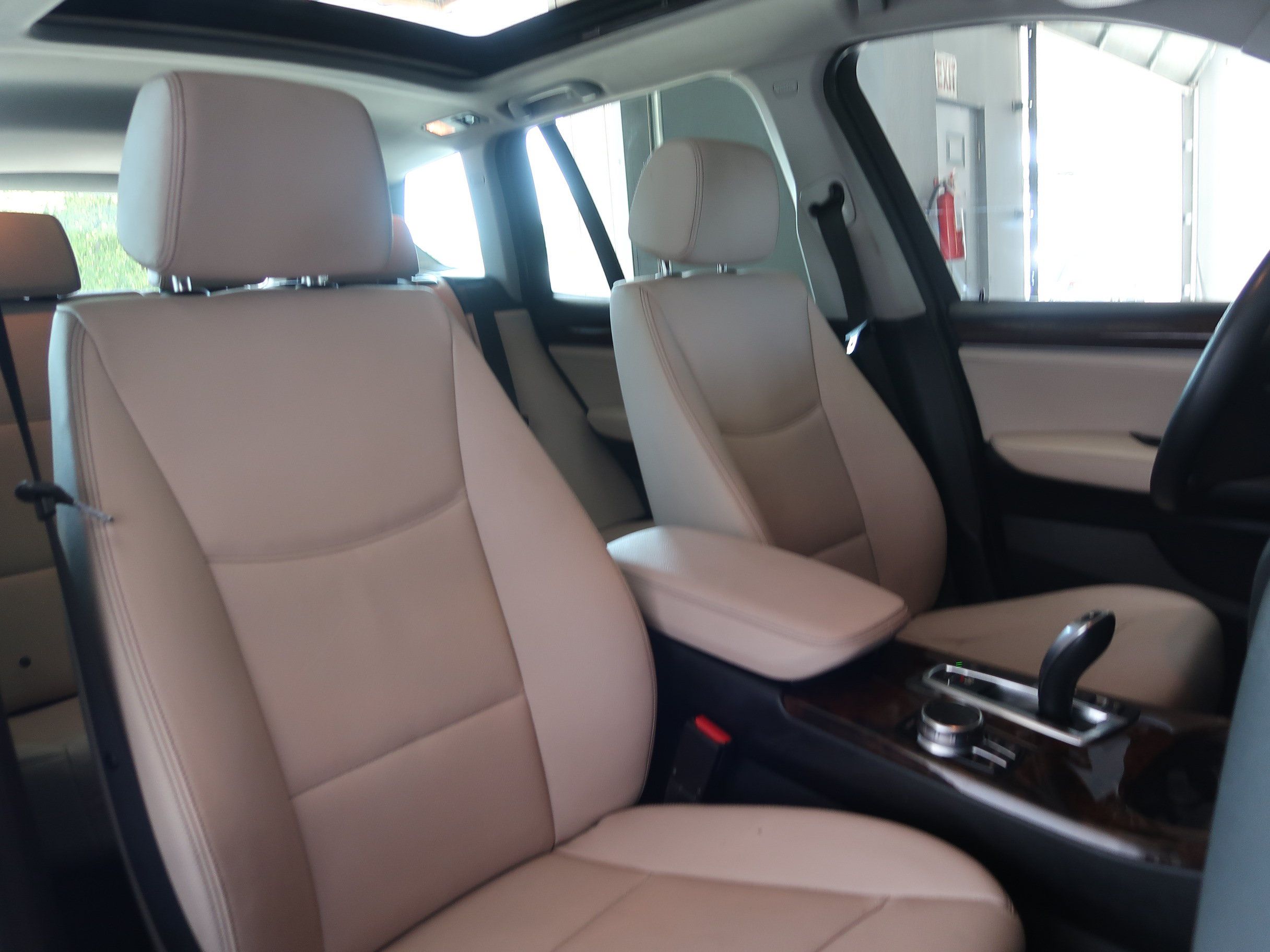 Used 2017 BMW X3 sDrive28i RWD image 13