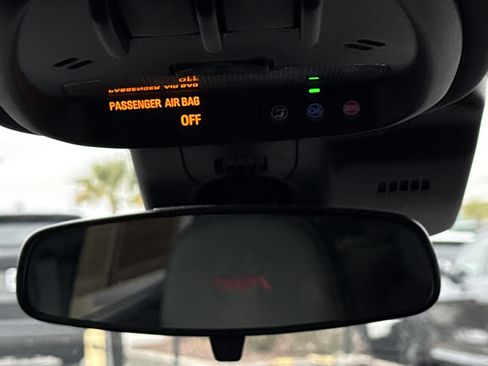 Certified 2024 Chevrolet Trax RS w/ Sunroof Package image 26