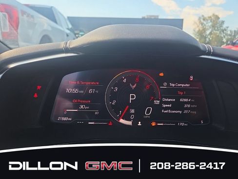 Used 2021 Chevrolet Corvette Stingray Coupe w/ Z51 Performance Package RWD image 12