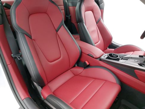 Used 2025 Porsche 911 Carrera T image 11