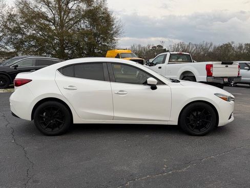 Used 2017 MAZDA MAZDA3 Touring image 2