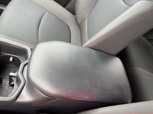 Used 2025 Toyota RAV4 LE image 42