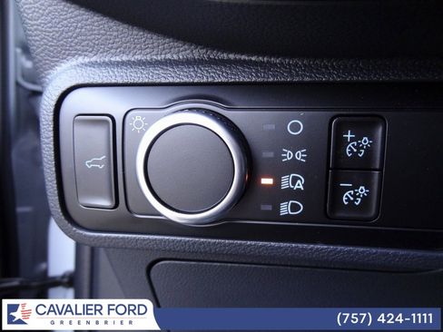 Used 2025 Ford Explorer Active image 22