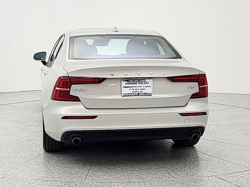 Used 2020 Volvo S60 T5 Momentum FWD image 6