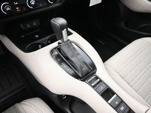 New 2026 Honda HR-V LX image 28