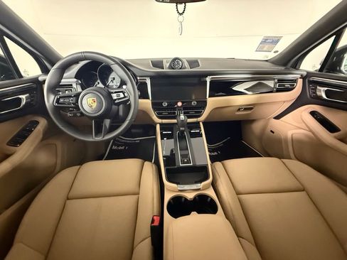 New 2025 Porsche Macan image 20