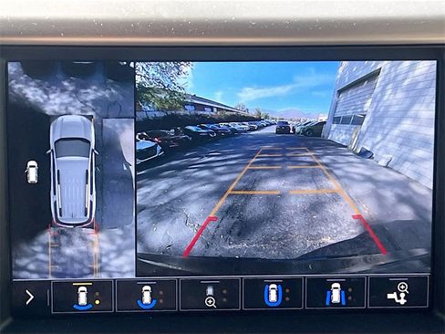 Used 2020 GMC Acadia Denali w/ Denali Ultimate Package image 14