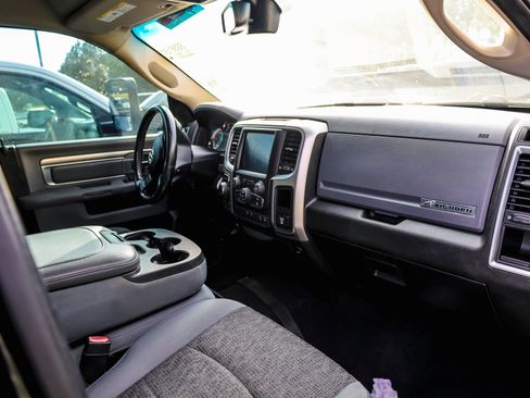 Used 2019 RAM 1500 Big Horn image 3