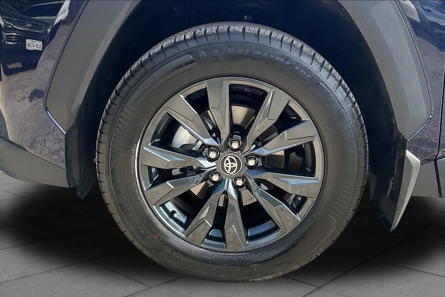 Used 2026 Toyota RAV4 XLE Premium w/ Panoramic Sun Roof Package FWD image 9