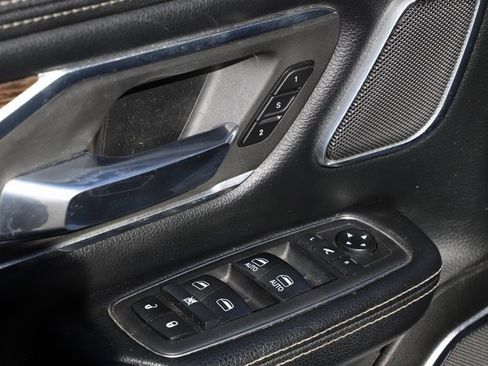 Used 2019 RAM 1500 Laramie image 19